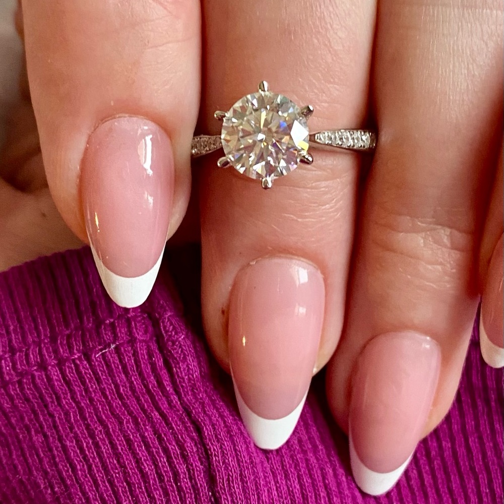 - Moissanite ring size 6,7,8,9 2ct 2 carats VVS